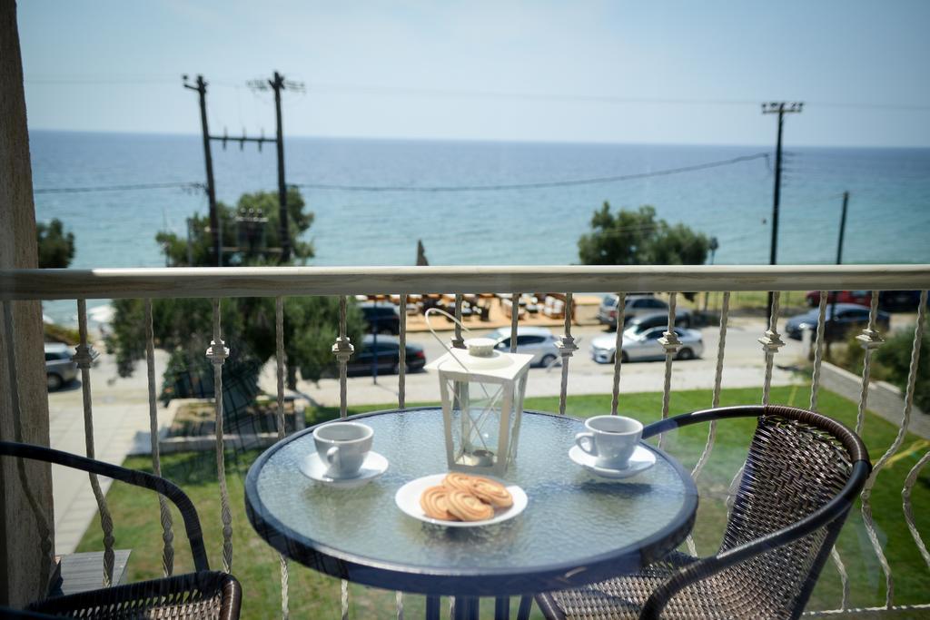 Crown Hotel Nea Skioni Exterior photo