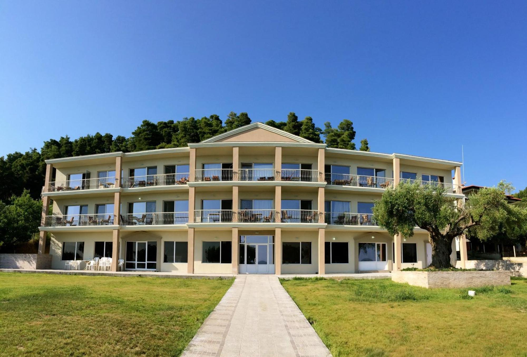 Crown Hotel Nea Skioni Exterior photo