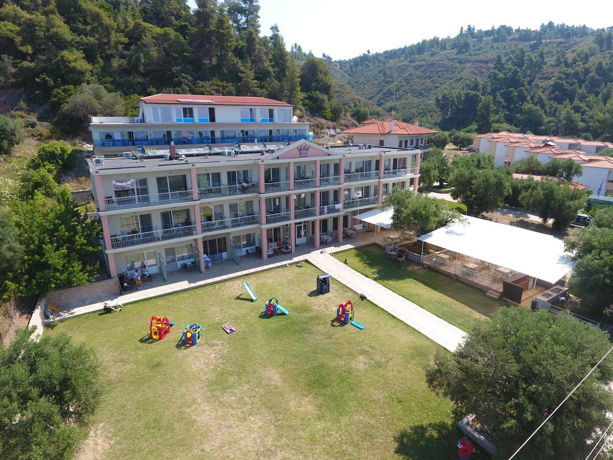 Crown Hotel Nea Skioni Exterior photo